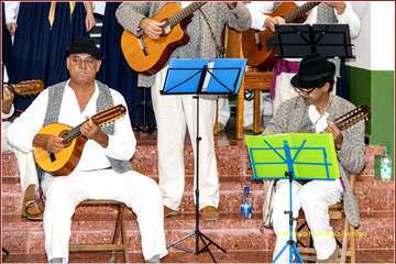 Taror parrandea a La Navidad en La Breña/TA.